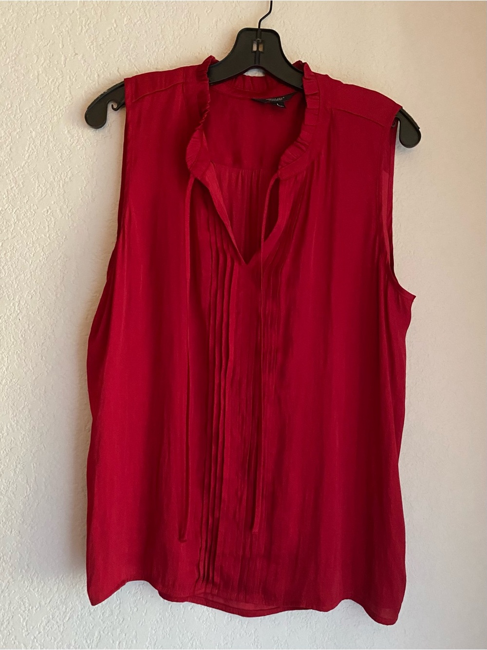 Simply Vera Vera Wang Sleeveless Red Pleated Tie-Front Blouse